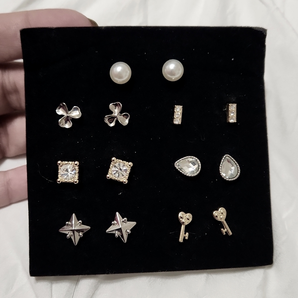 ❤️  5X30 Oriflame 7 pair Earrings New